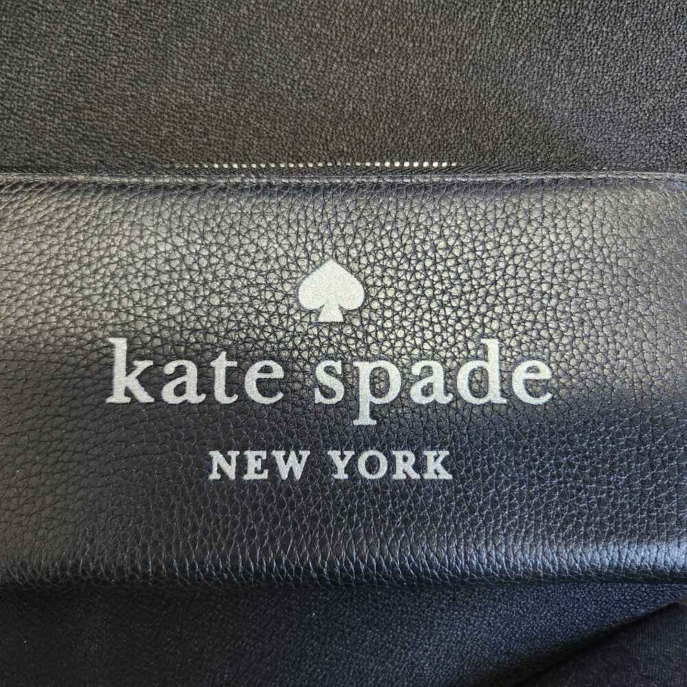 Kate Spade EUC Black wallet with silver glitter.